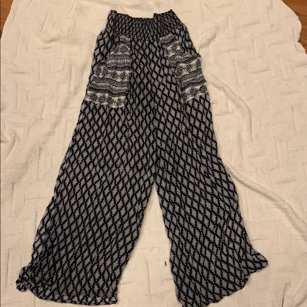 Bootcut Black&White Patterned Pants!